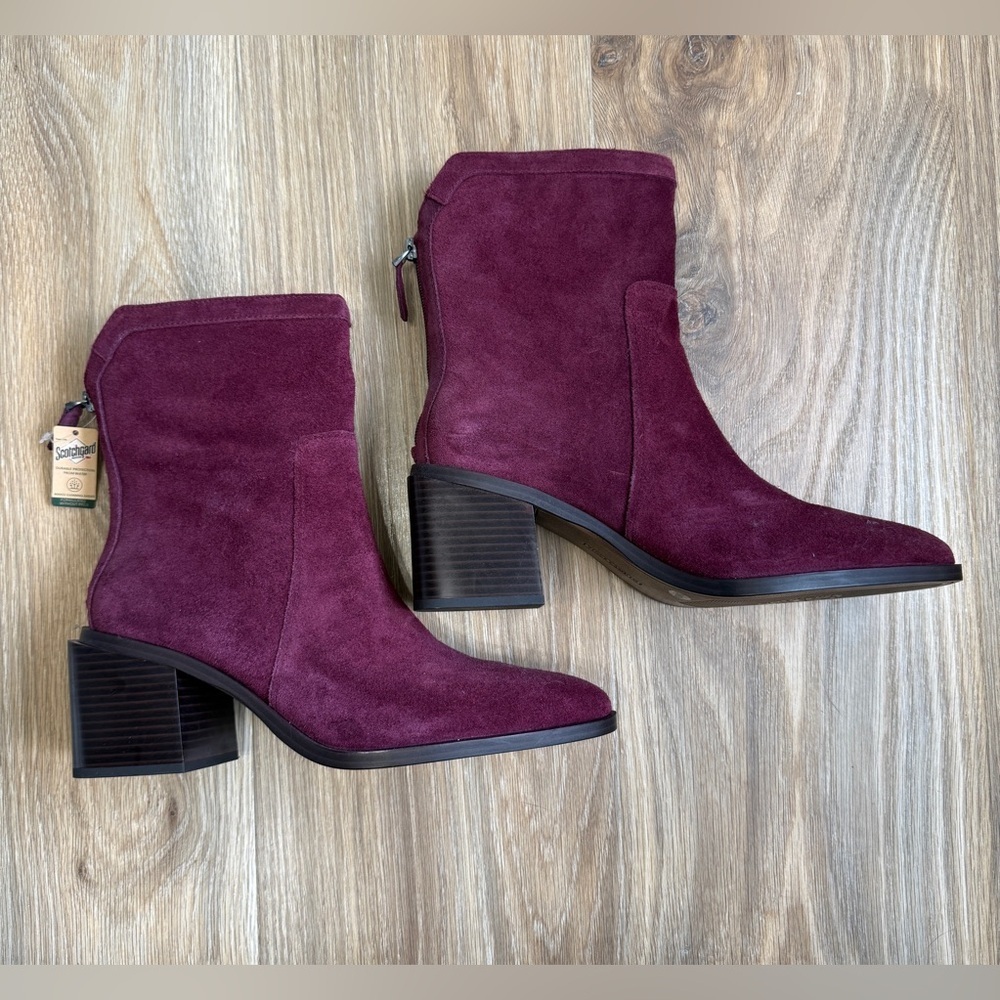 Vince Camuto Kortney Burgundy Suede Ankle Boots Block Heel Size 10M / 41.5 NWOB